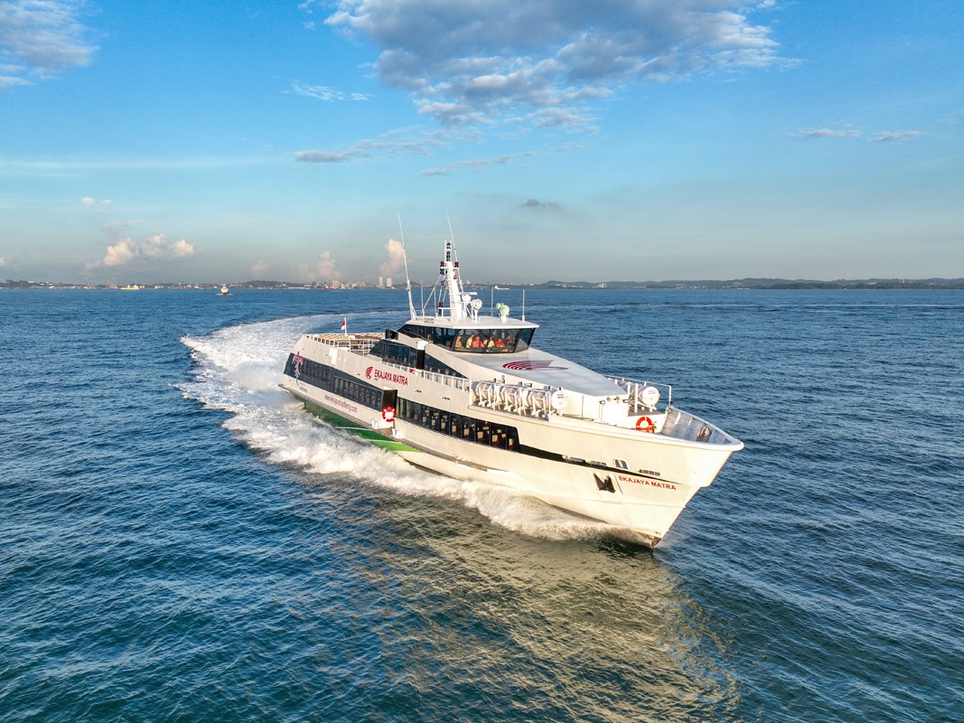 Eka Jaya from Bali to Gili Meno